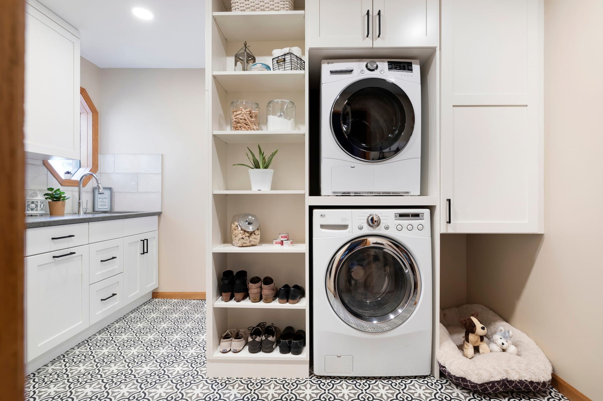 Luxurious Family Laundry Room