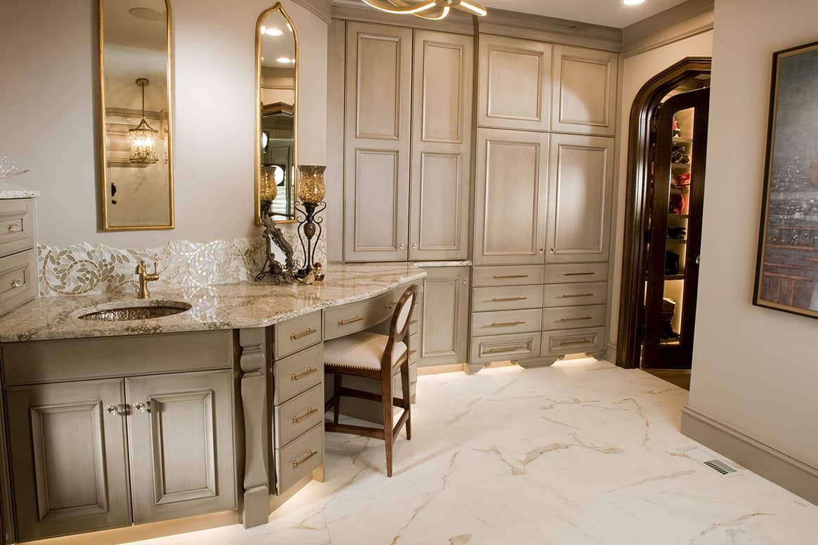 Luxurious Master Bathroom