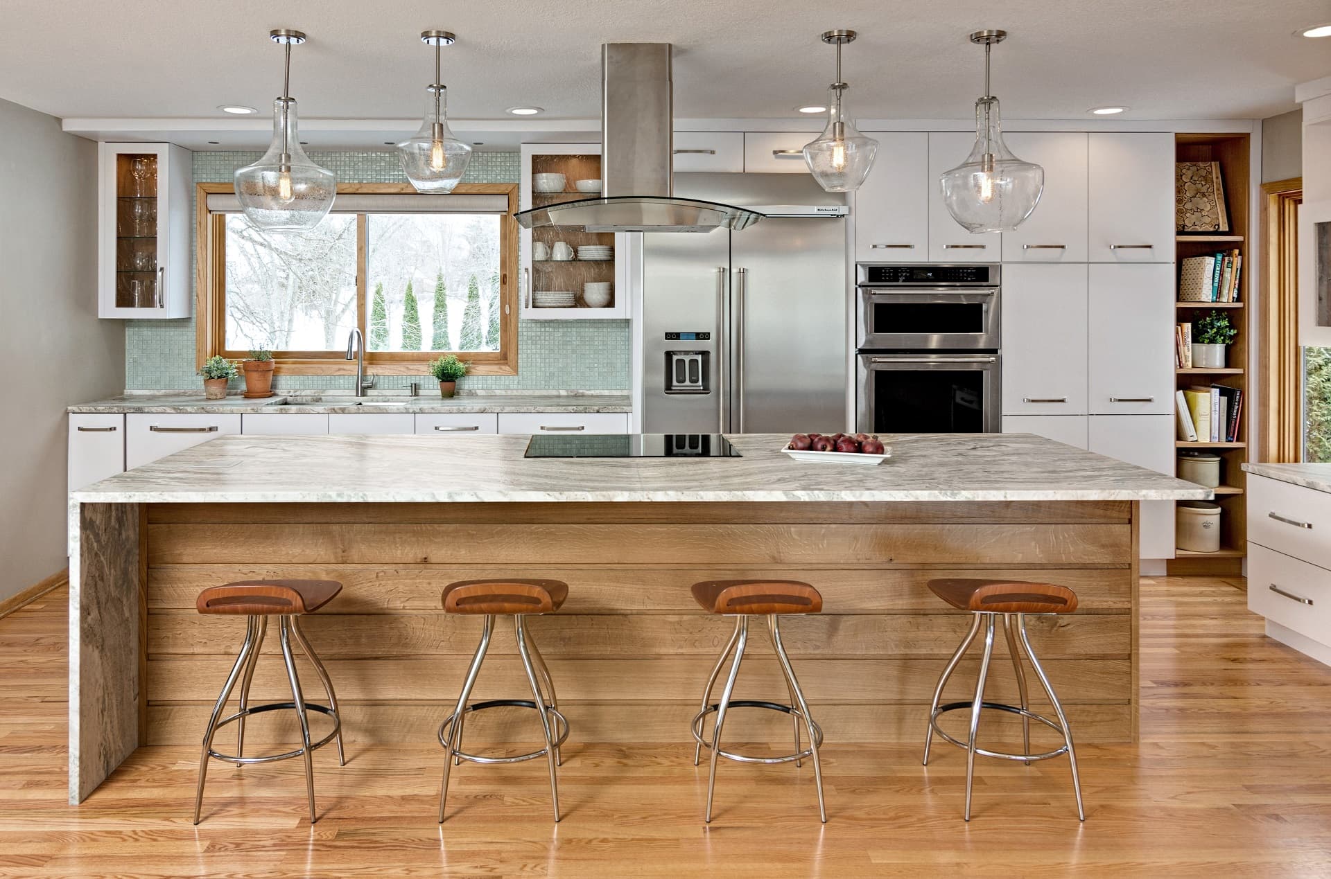 Matte White Contemporary Kitchen