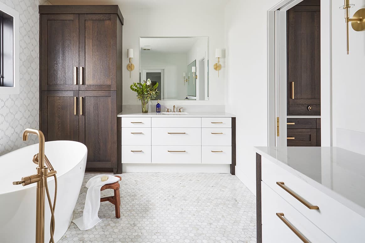 Tranquil Brown White Master Bath
