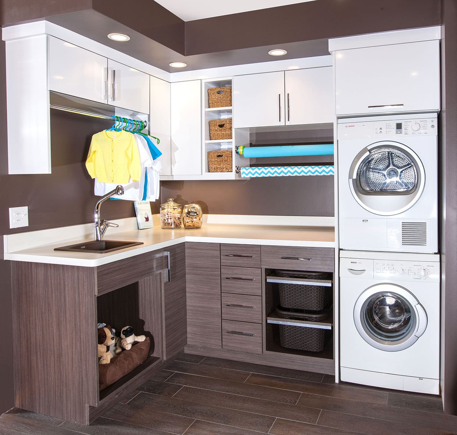 Two Toned Laundry Room