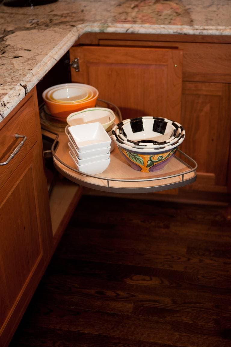 Blind Base Special cabinet storage solution